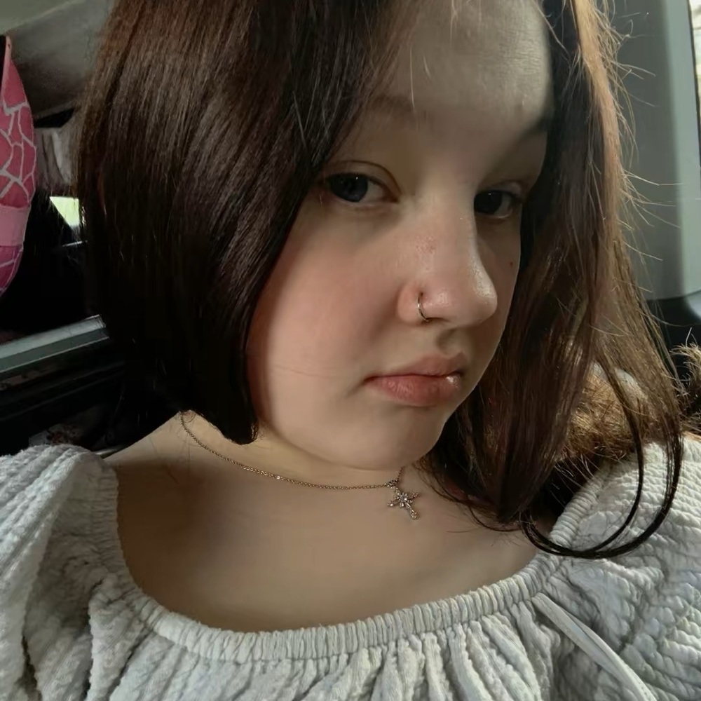 Meet your Posher, Jade